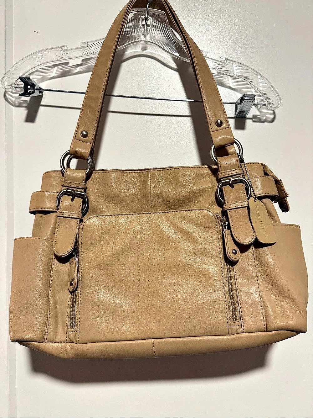 Genuine Leather Vintage Shoulder Bag in Tan
